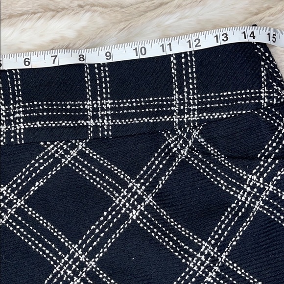 LOFT•SKIRT - Picture 6 of 7